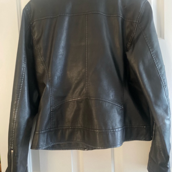 Universal Thread Leather Jacket - Picture 5 of 6